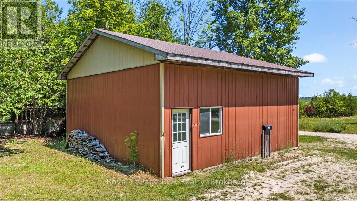 222191 Concession 14, West Grey, Ontario  N0G 2M0 - Photo 30 - X12266020
