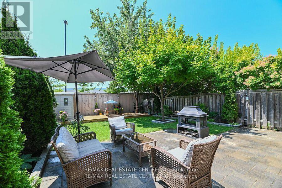 2498 Longridge Crescent, Oakville, Ontario  L6H 6S2 - Photo 36 - W12265987