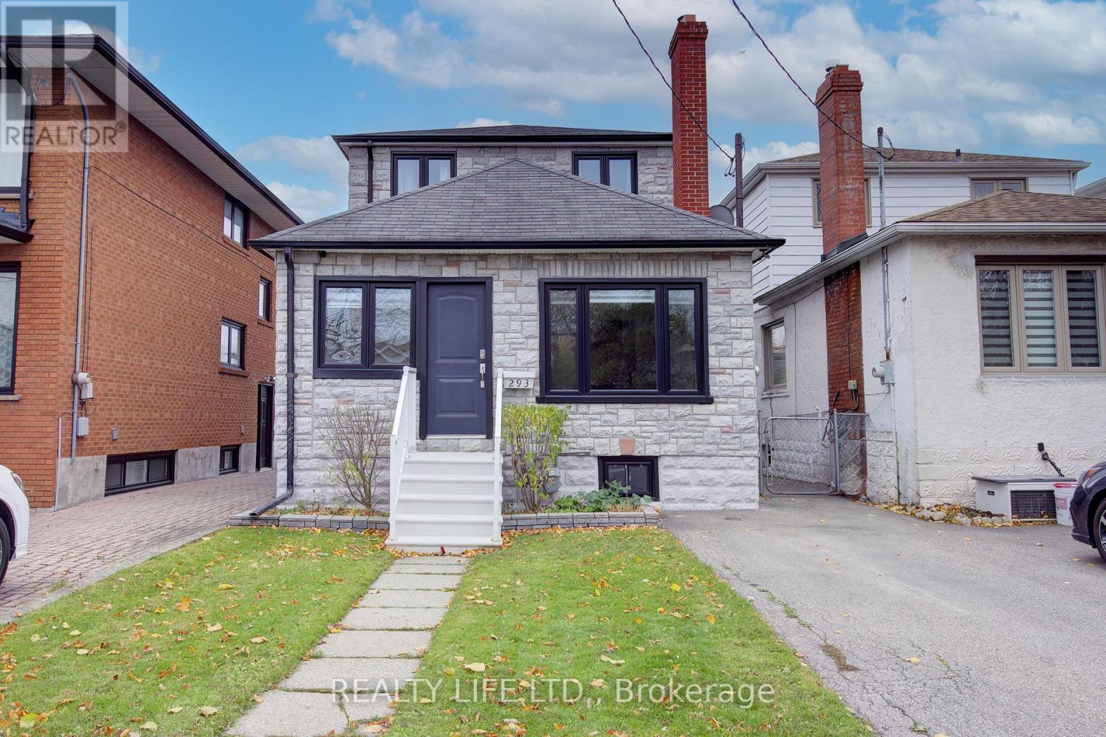 Property at 293 MELROSE STREET image 1