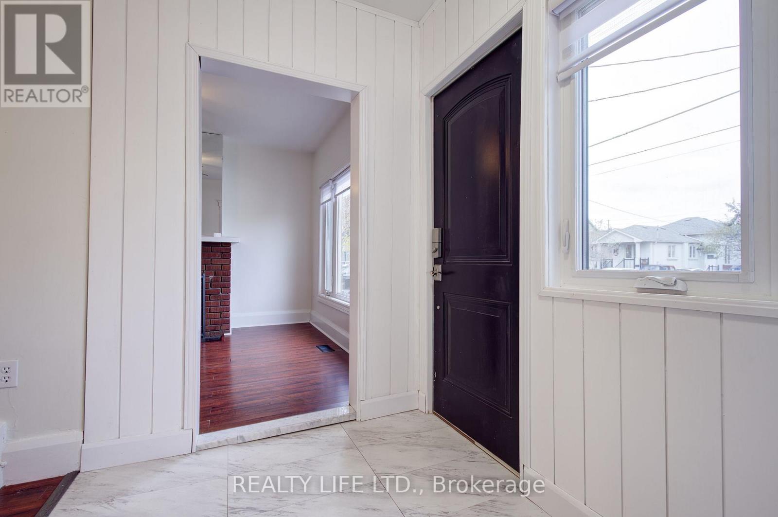 Property at 293 MELROSE STREET image 4