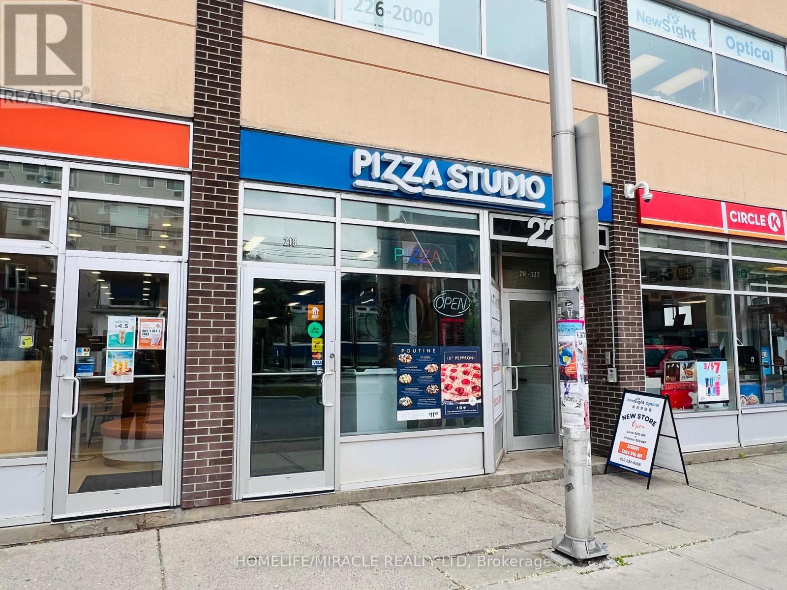 218 Laurier Avenue E, Ottawa, Ontario  K1N 6P1 - Photo 2 - X12265993
