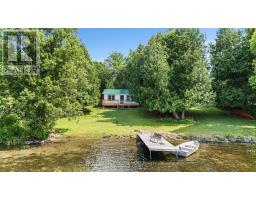 236 HALL'S LANE, Tay Valley, Ontario