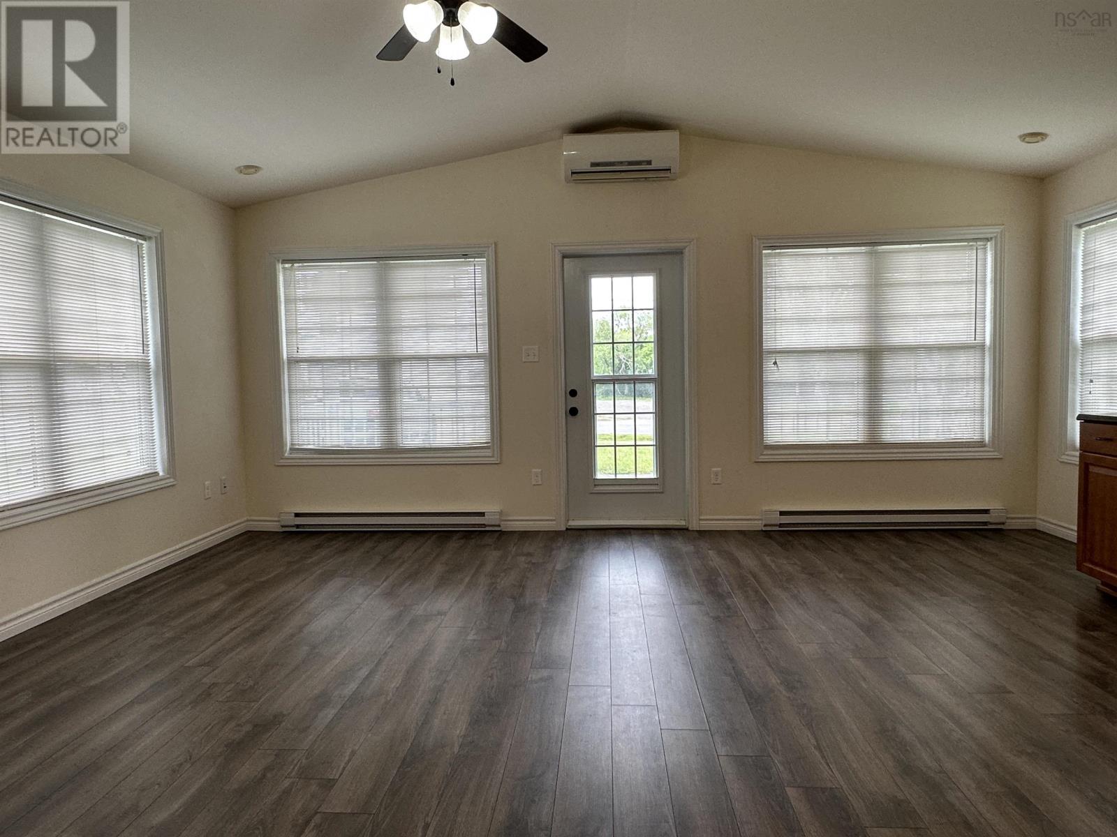 101 Acadia Avenue, Stellarton, Nova Scotia  B0K 1S0 - Photo 12 - 202513790