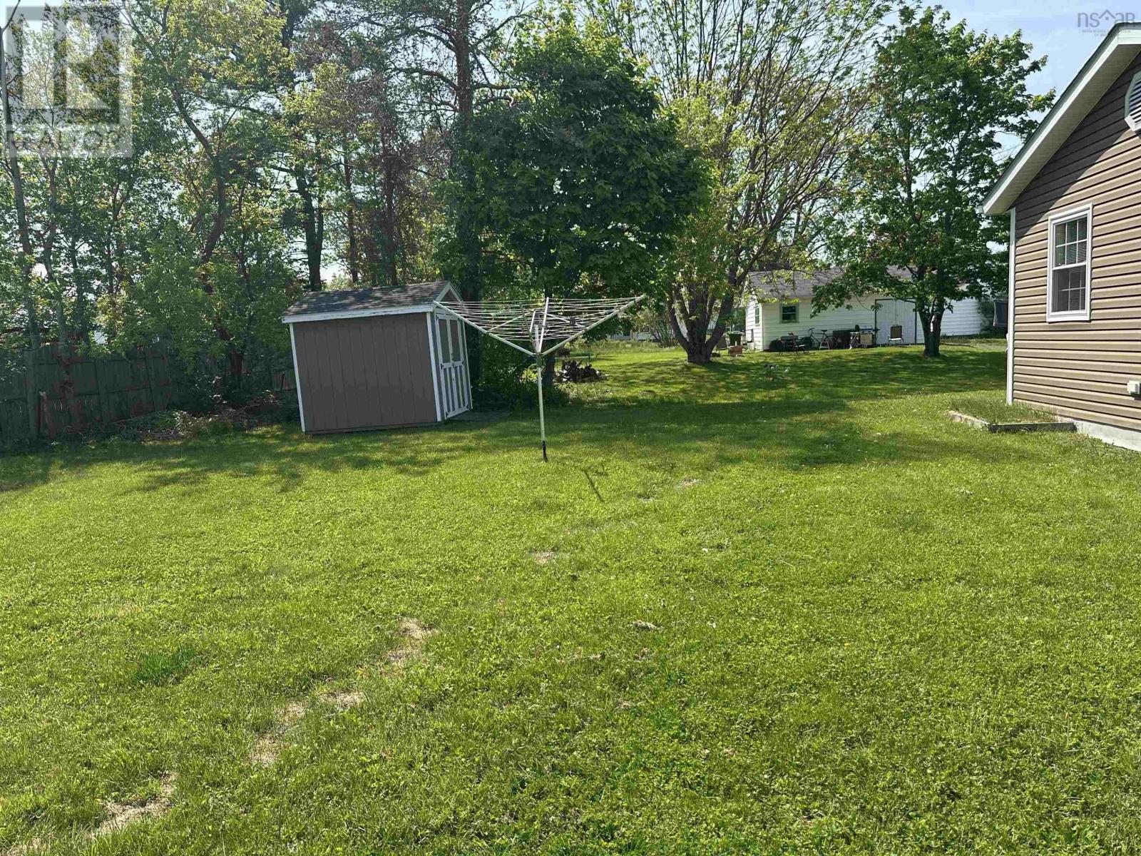 101 Acadia Avenue, Stellarton, Nova Scotia  B0K 1S0 - Photo 5 - 202513790