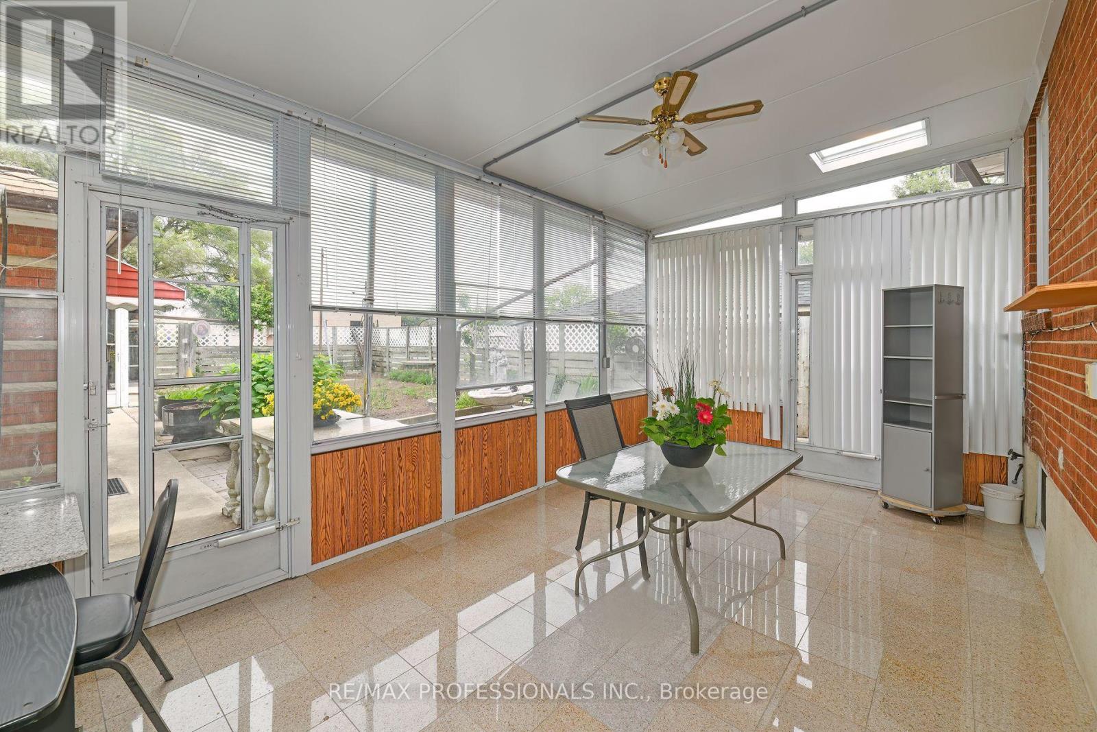 118 Nordin Avenue, Toronto (Islington-City Centre West), Ontario  M8Z 2B3 - Photo 20 - W12266050