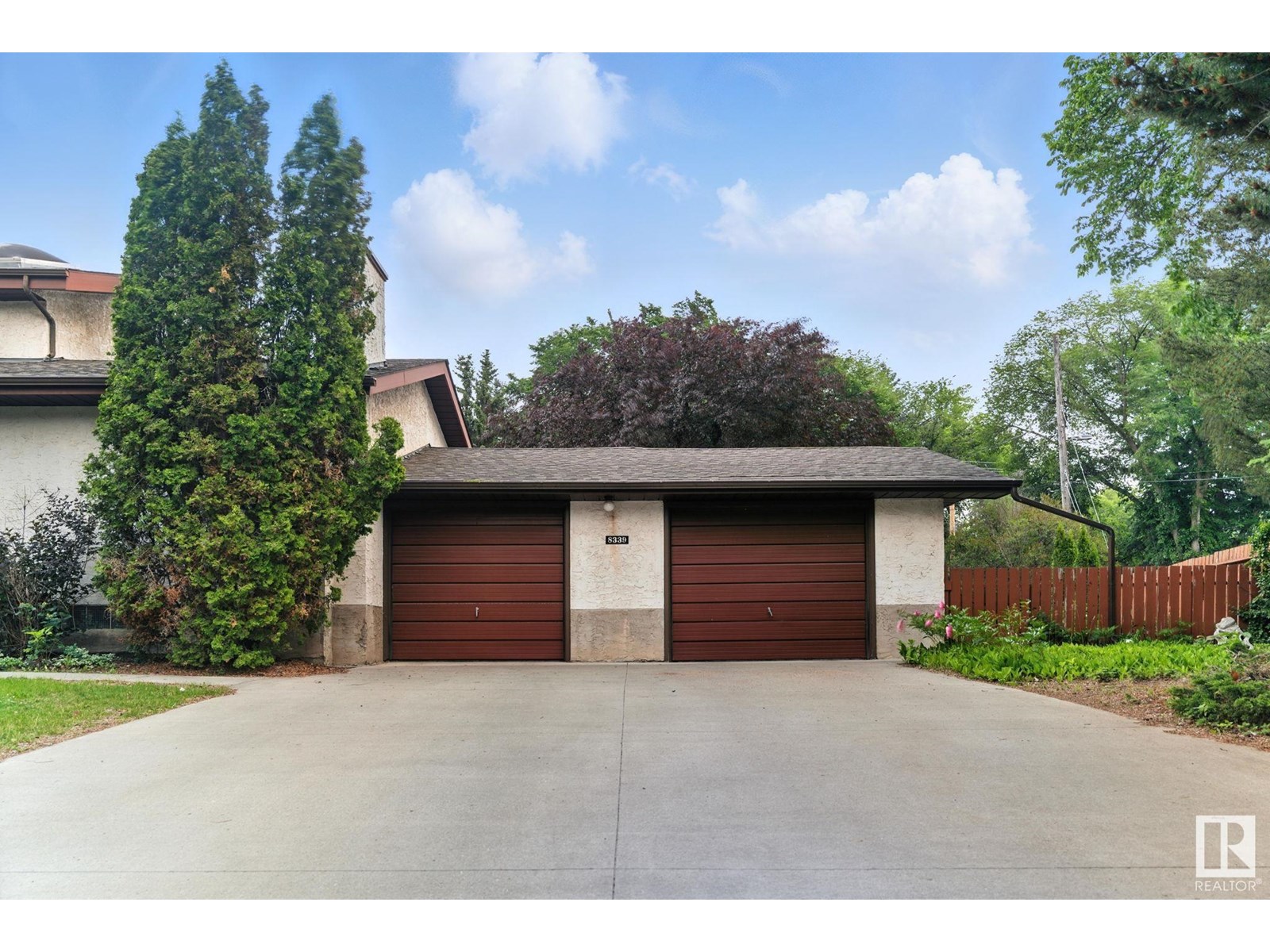 Property at 8339 120 ST NW image 4