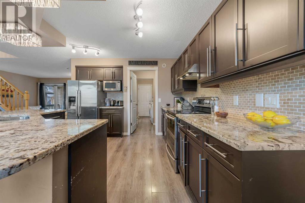 Property at 94 Tuscany Vista Road NW image 4