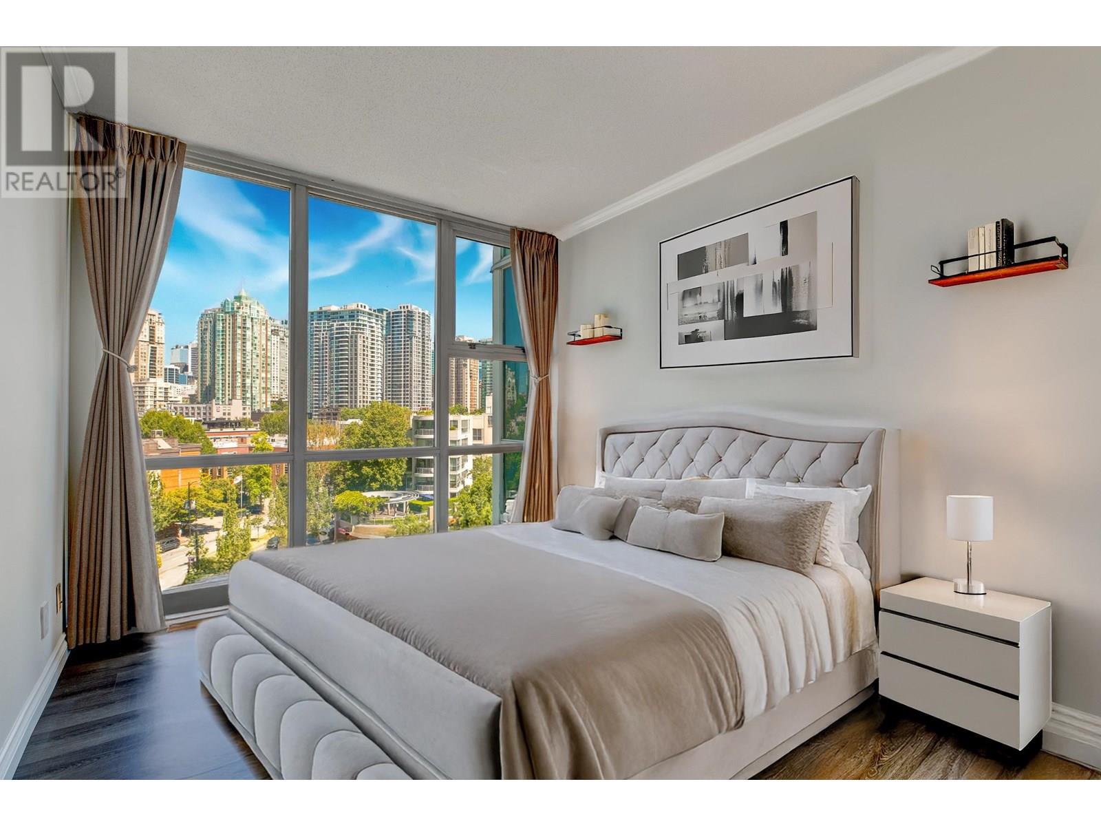 903 193 AQUARIUS MEWS, vancouver, British Columbia V6Z2Z2