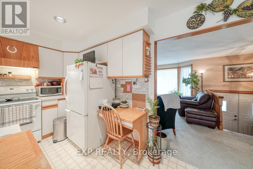 68 Thompson Place, East Zorra-Tavistock, Ontario  N0J 1M0 - Photo 18 - X12264848
