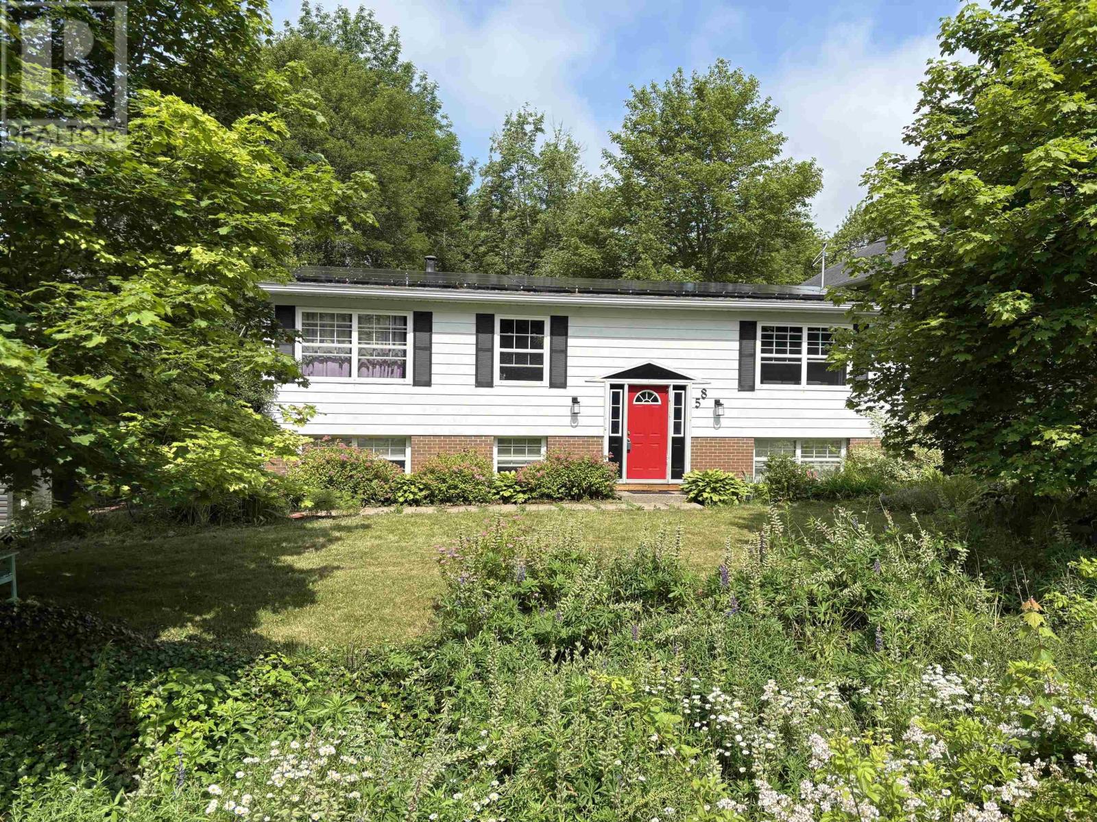 Property at 58 Majestic Avenue image 1
