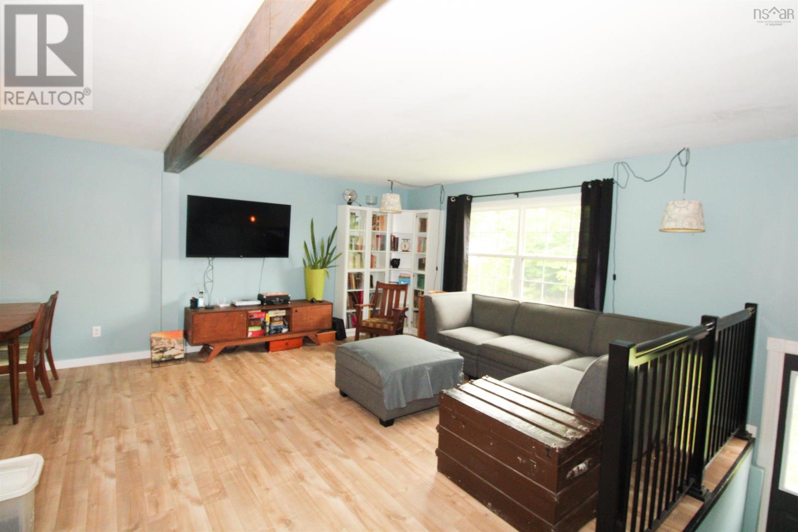 Property at 58 Majestic Avenue image 2