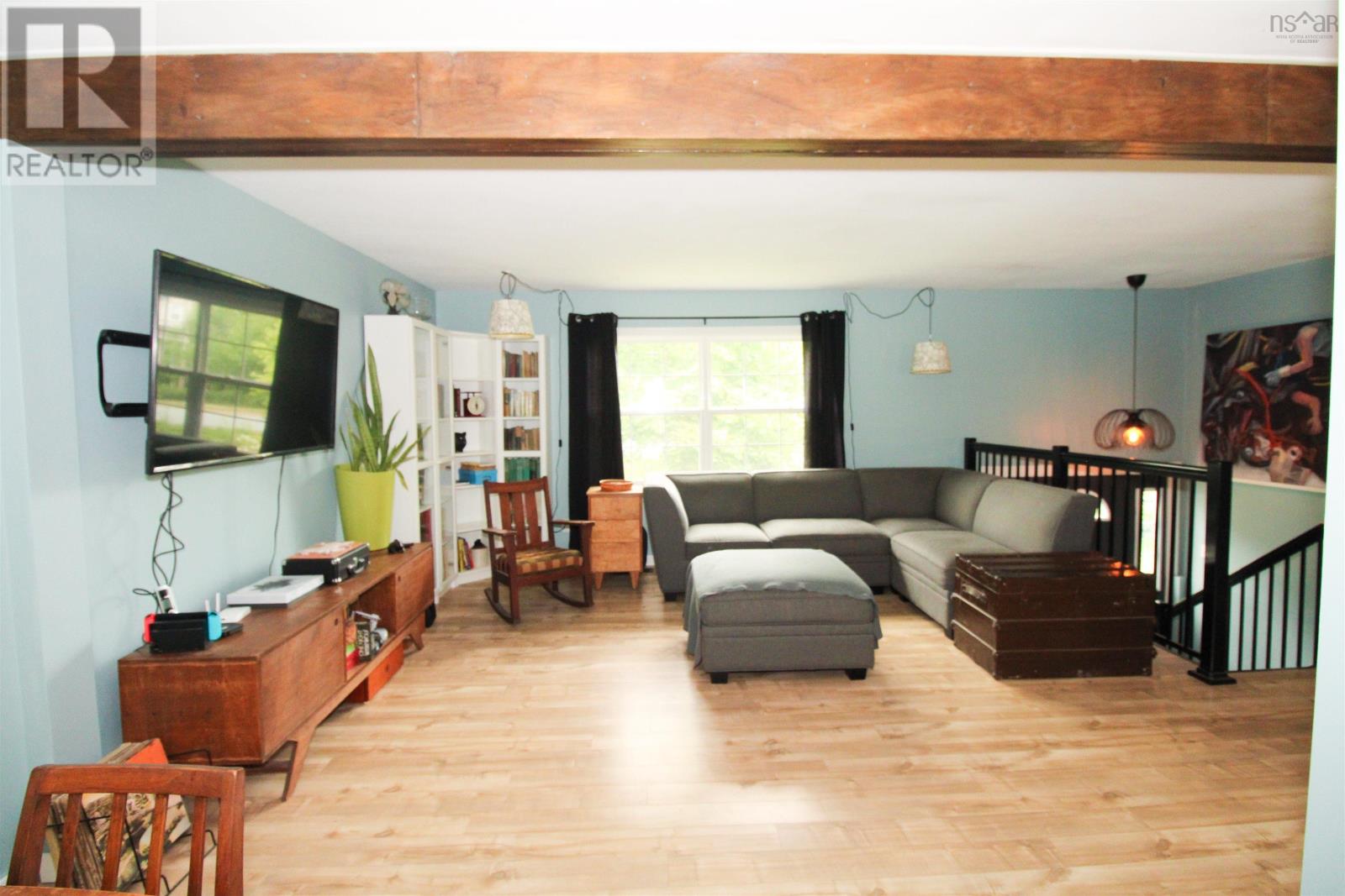Property at 58 Majestic Avenue image 3