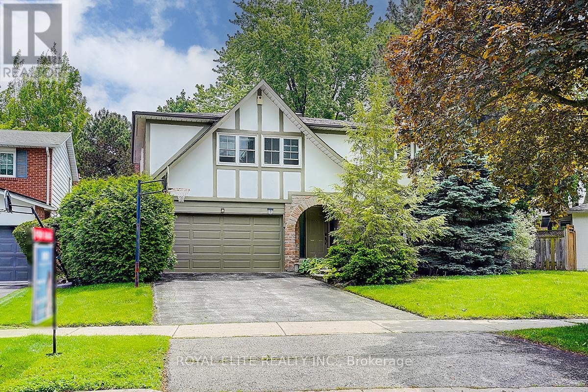 Property at 11 ABBEYWOOD TRAIL image 4