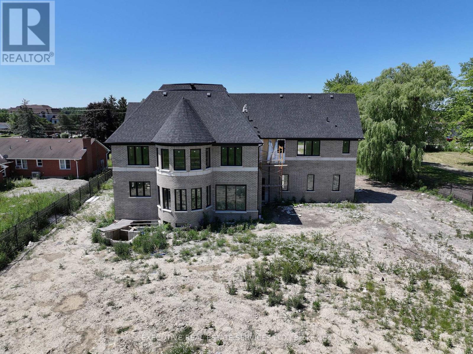 15267 Airport Road, Caledon, Ontario  L7C 2X9 - Photo 3 - W12254508