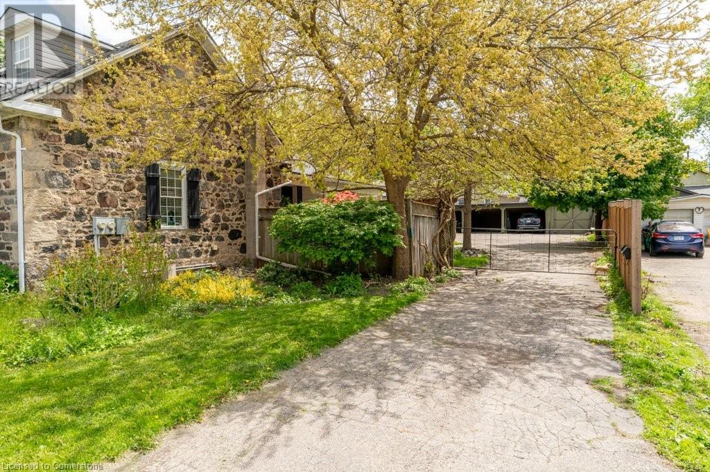 Property at 31 BRUCE Street image 3
