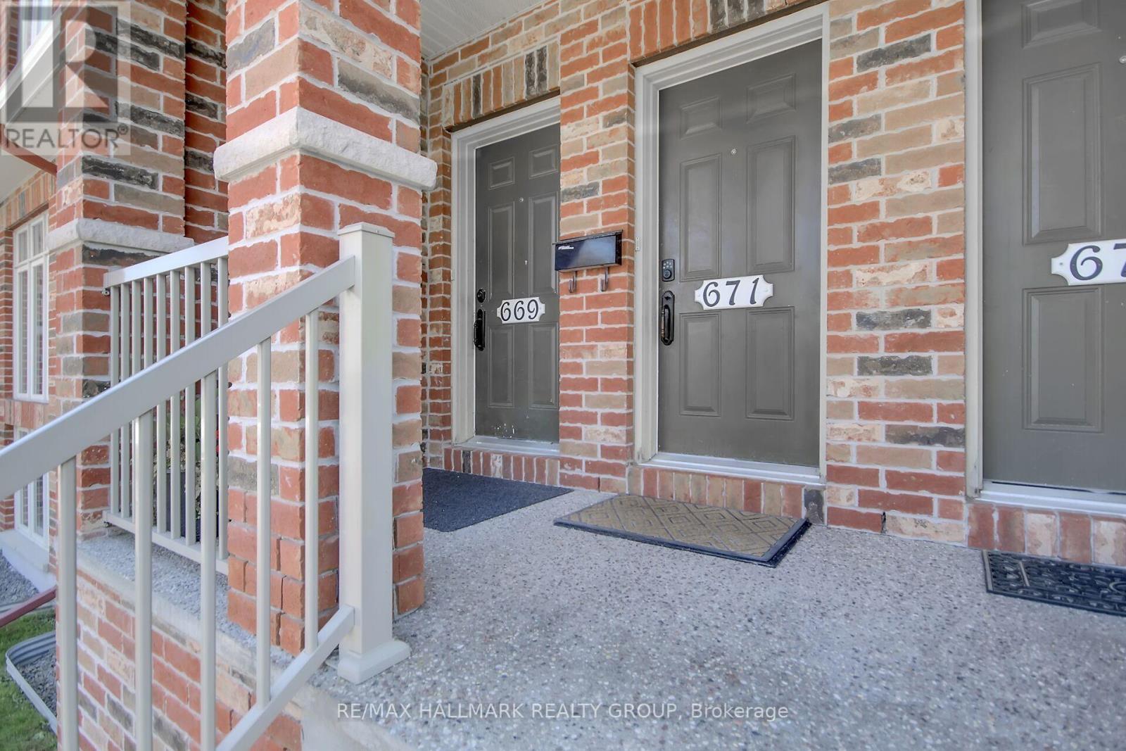 Property at 9 - 671 REARDON PRIVATE image 2