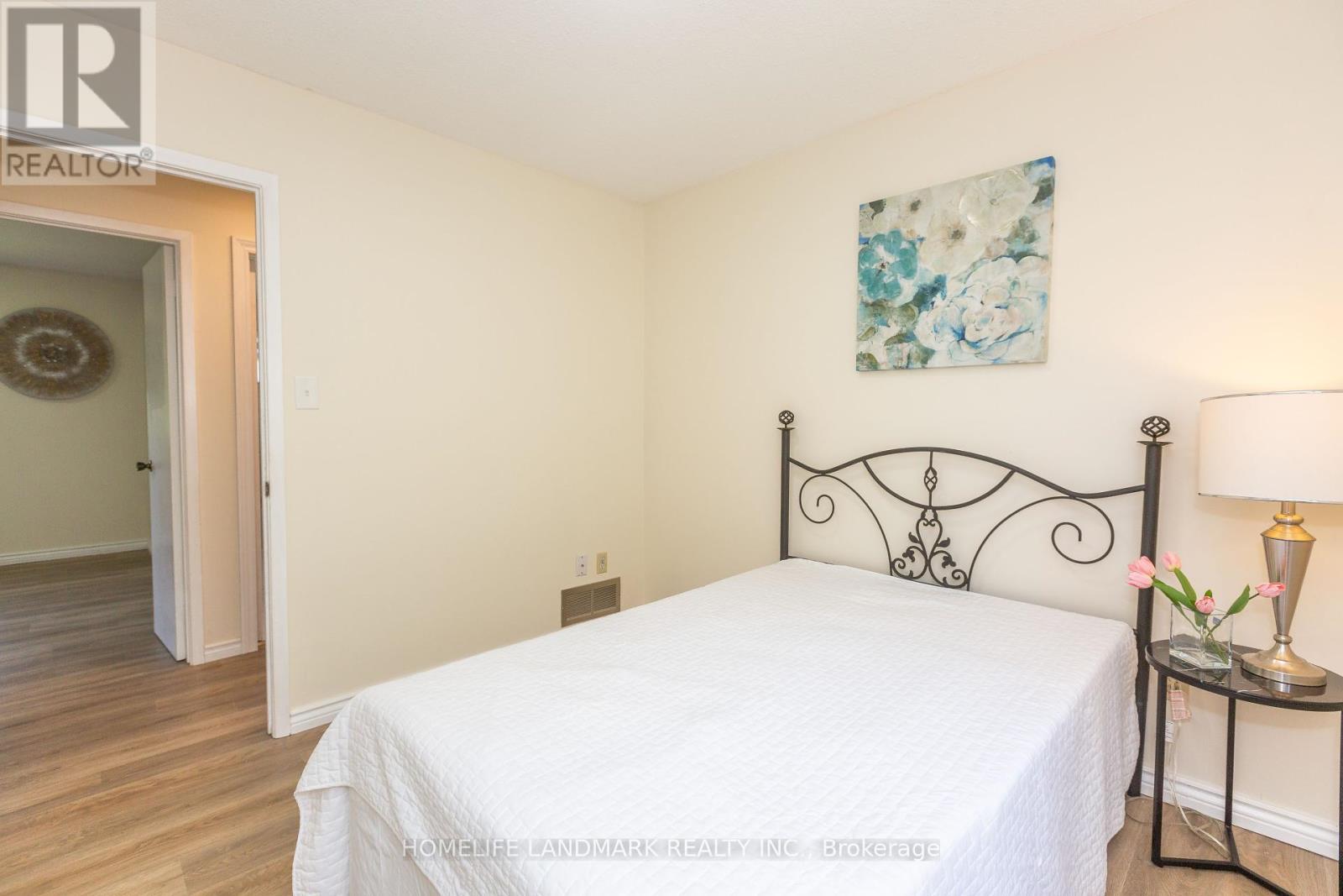 3337 Rhonda Valley, Mississauga, Ontario  L5A 3G2 - Photo 22 - W12266121