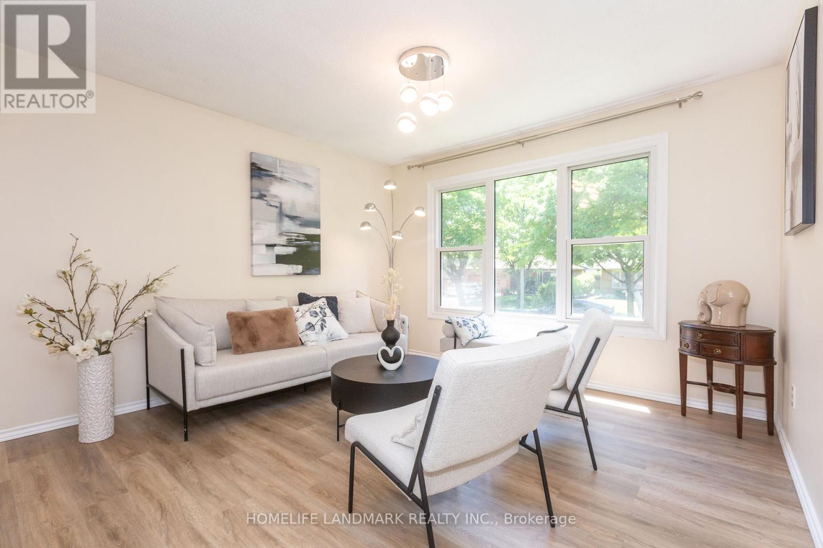 3337 Rhonda Valley, Mississauga, Ontario  L5A 3G2 - Photo 7 - W12266121