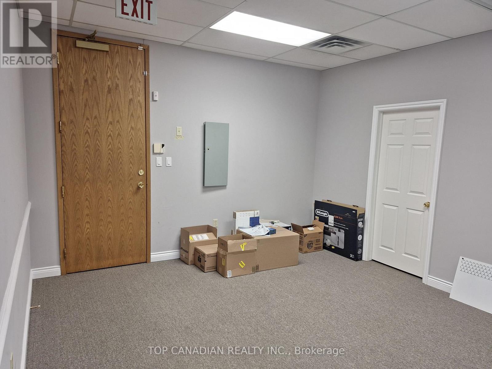 804 - 15 Wertheim Court, Richmond Hill, Ontario  L4B 3H7 - Photo 17 - N12266141