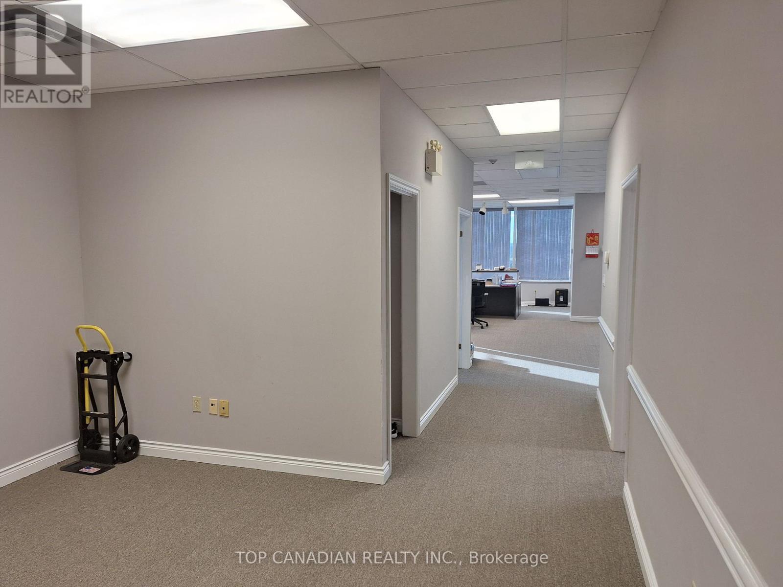 804 - 15 Wertheim Court, Richmond Hill, Ontario  L4B 3H7 - Photo 18 - N12266141