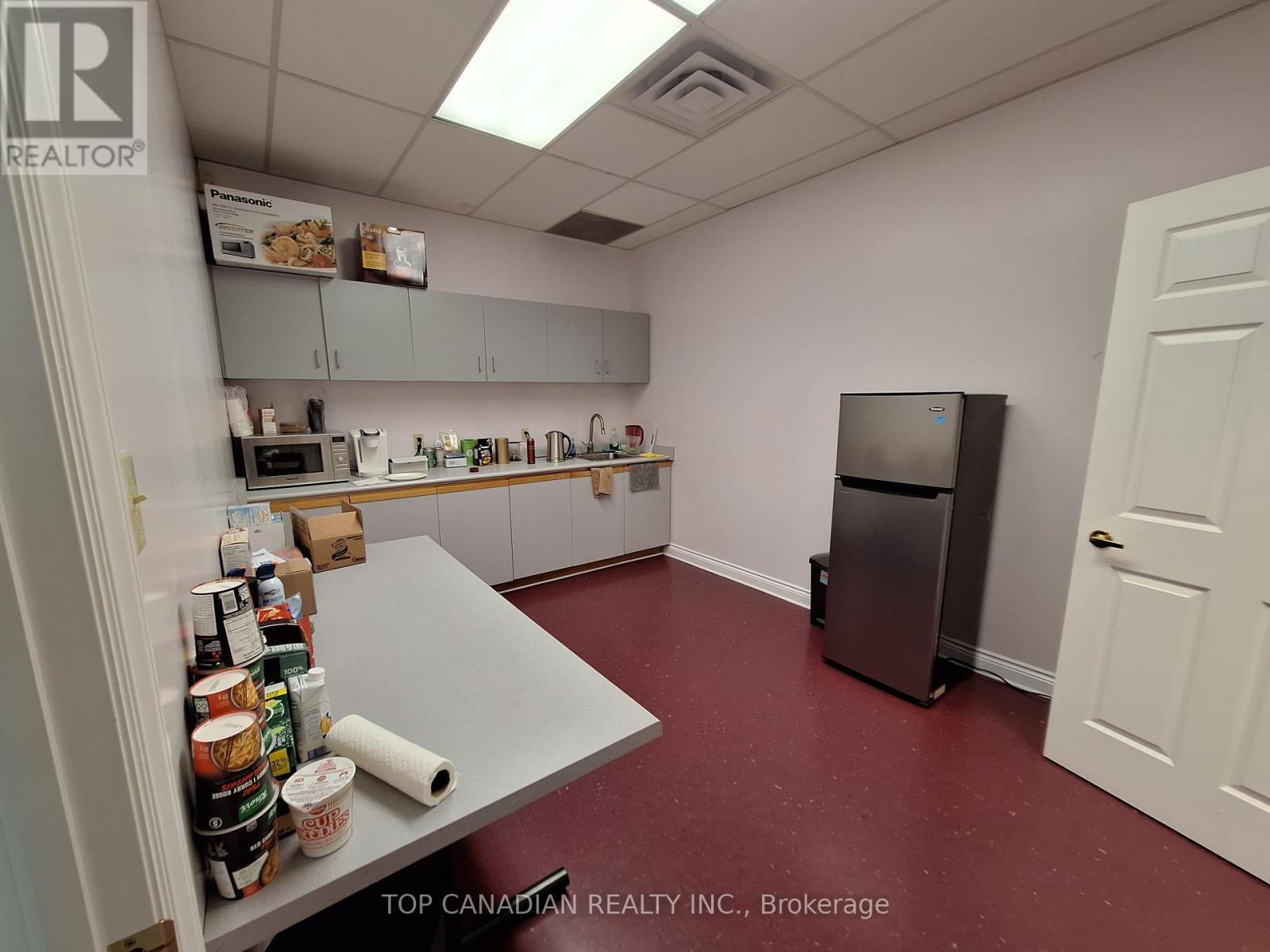 804 - 15 Wertheim Court, Richmond Hill, Ontario  L4B 3H7 - Photo 7 - N12266141
