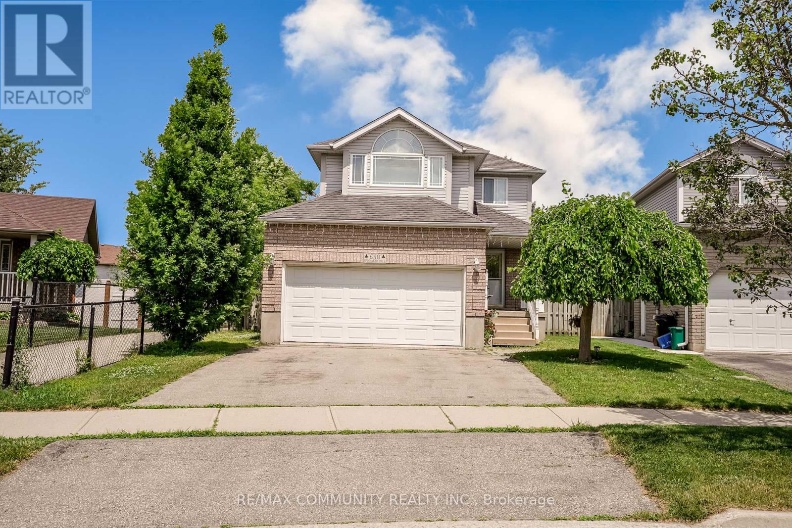 Property at 650 SPINNAKER CRESCENT image 4