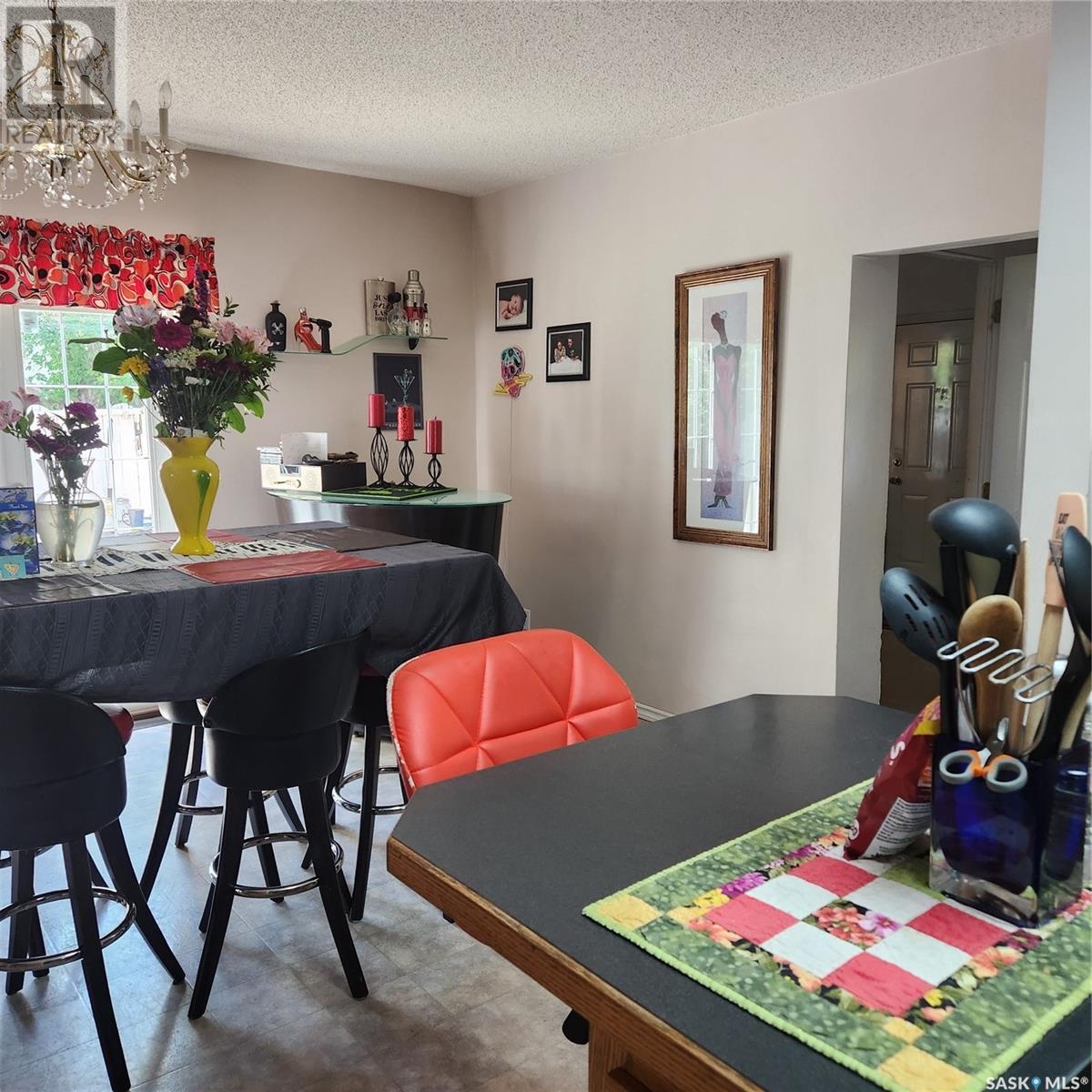 33 Home Street W, Moose Jaw, Saskatchewan  S6H 4X2 - Photo 10 - SK011633