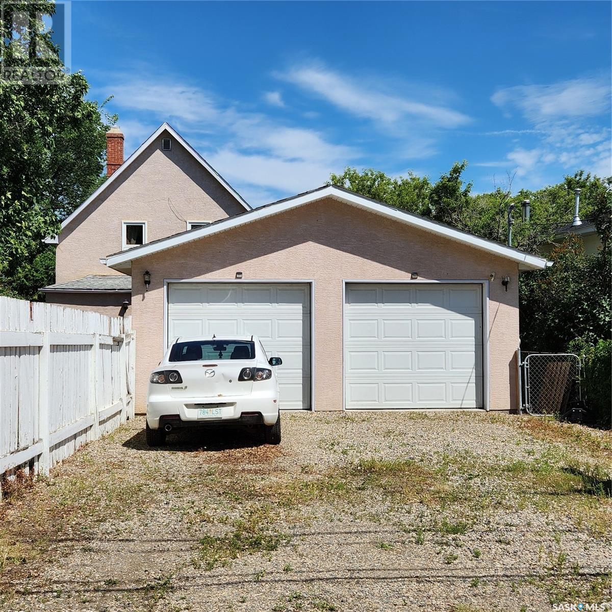 33 Home Street W, Moose Jaw, Saskatchewan  S6H 4X2 - Photo 36 - SK011633
