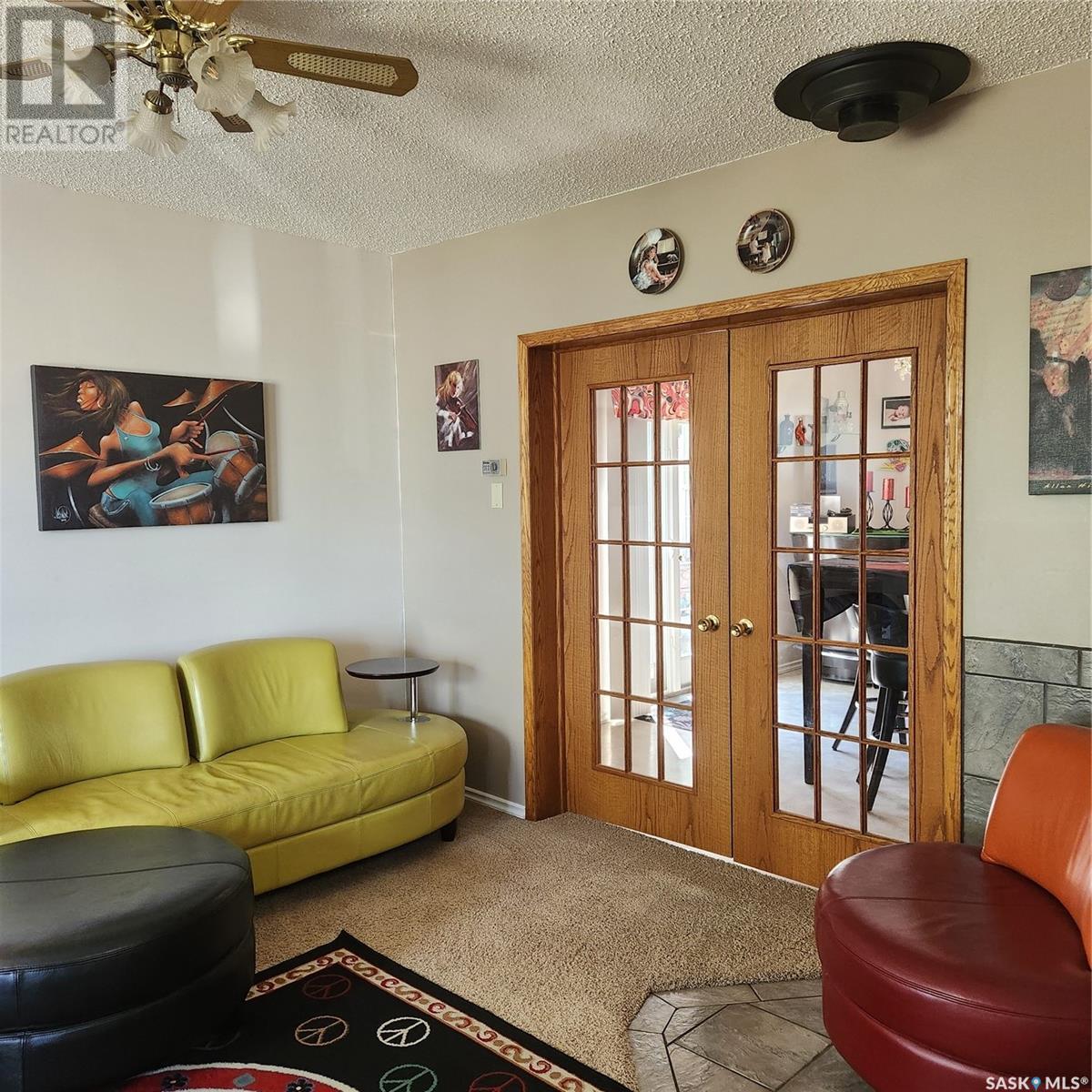 33 Home Street W, Moose Jaw, Saskatchewan  S6H 4X2 - Photo 8 - SK011633