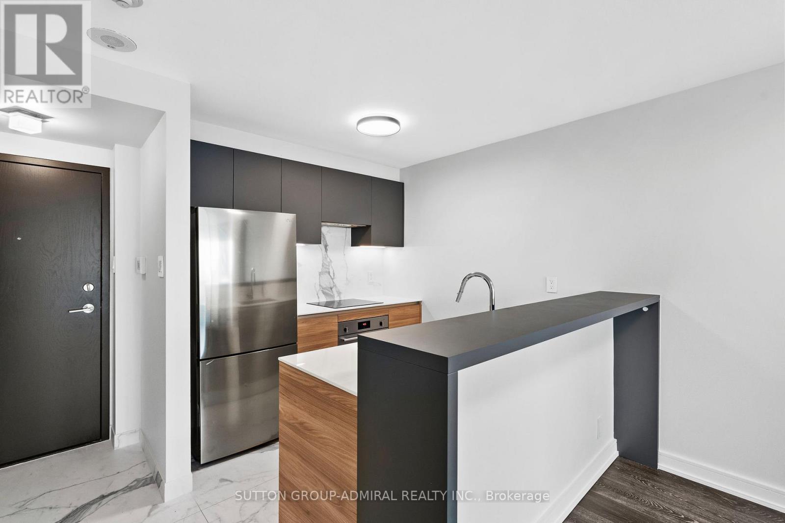 1910 - 10 Yonge Street, Toronto (Waterfront Communities), Ontario  M5E 1R4 - Photo 5 - C12266262
