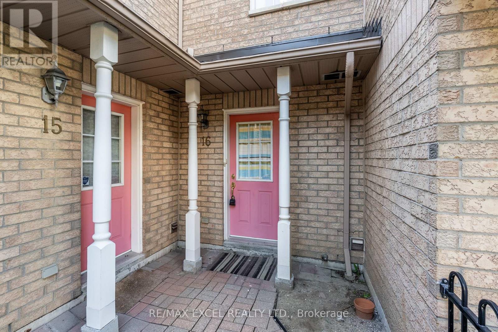 Property at 16 - 23 ST MORITZ WAY image 3