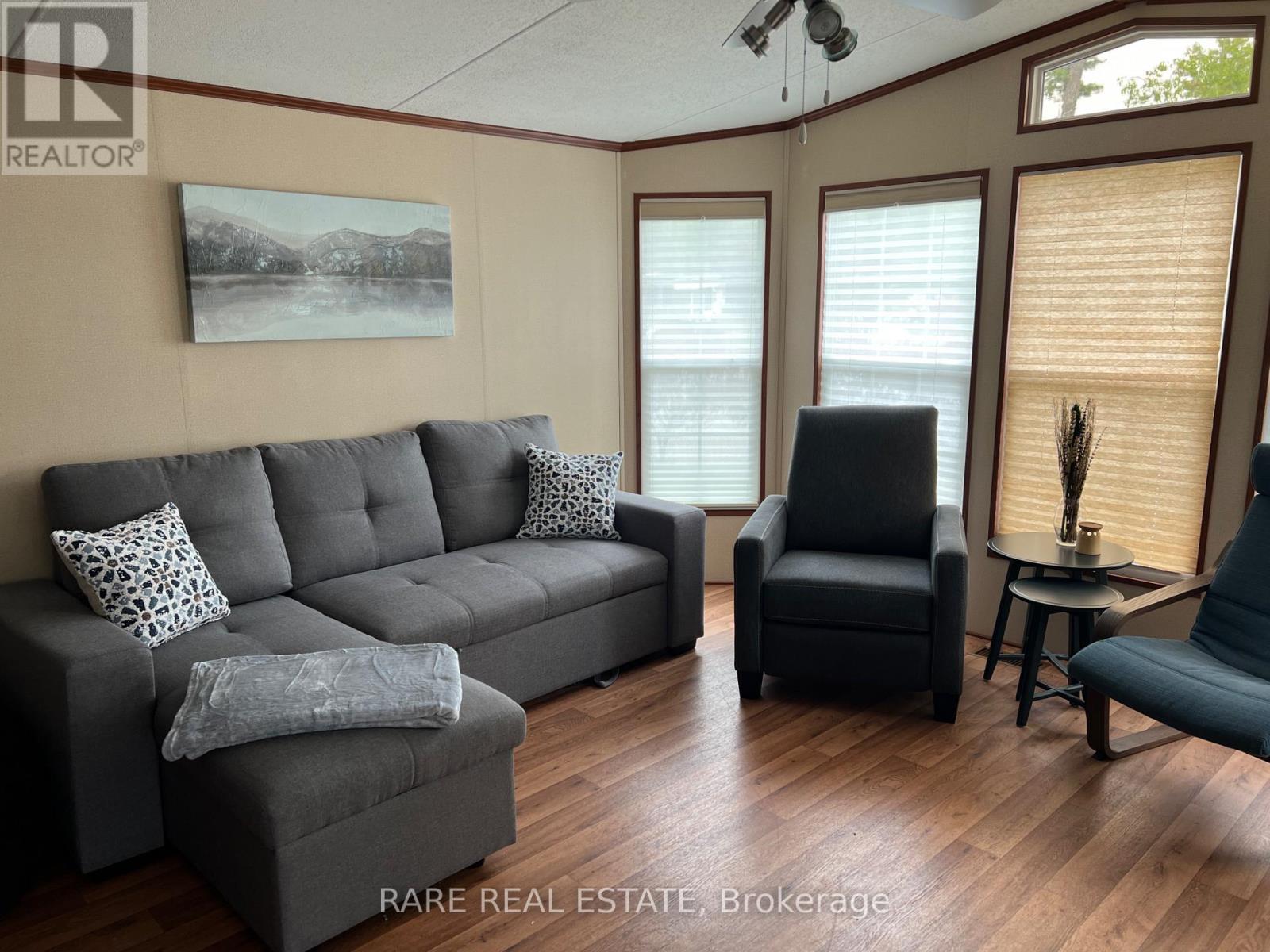 48 Temagami Trail, Wasaga Beach, Ontario  L9Z 1X7 - Photo 7 - S12266225