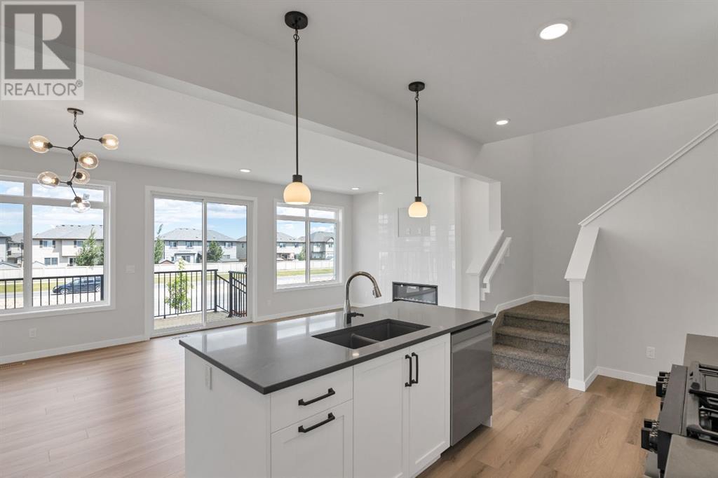 433 Lewiston Landing Ne, Calgary, Alberta  T3P 2P3 - Photo 9 - A2233518