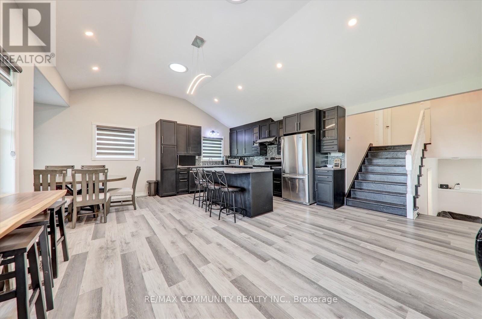 5661 Rice Lake Scenic Drive, Hamilton Township, Ontario  K0K 2E0 - Photo 8 - X12266254