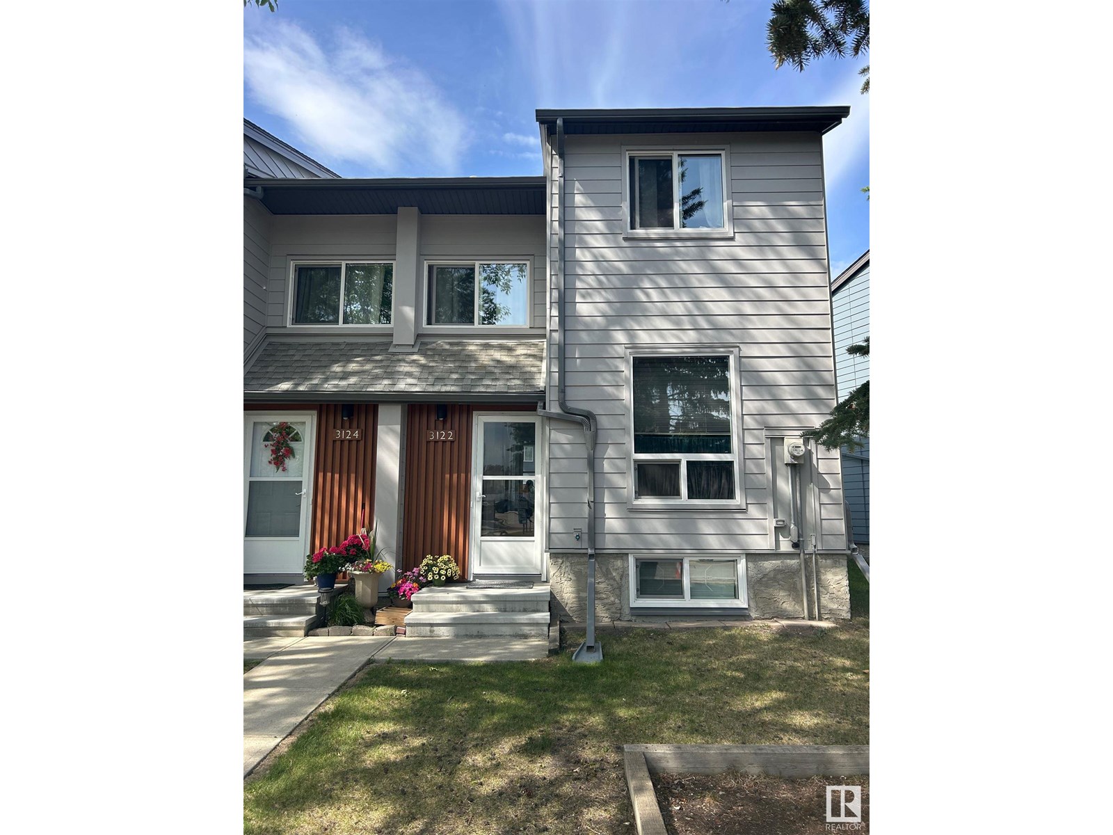 3122 142 AV NW, Edmonton, Alberta