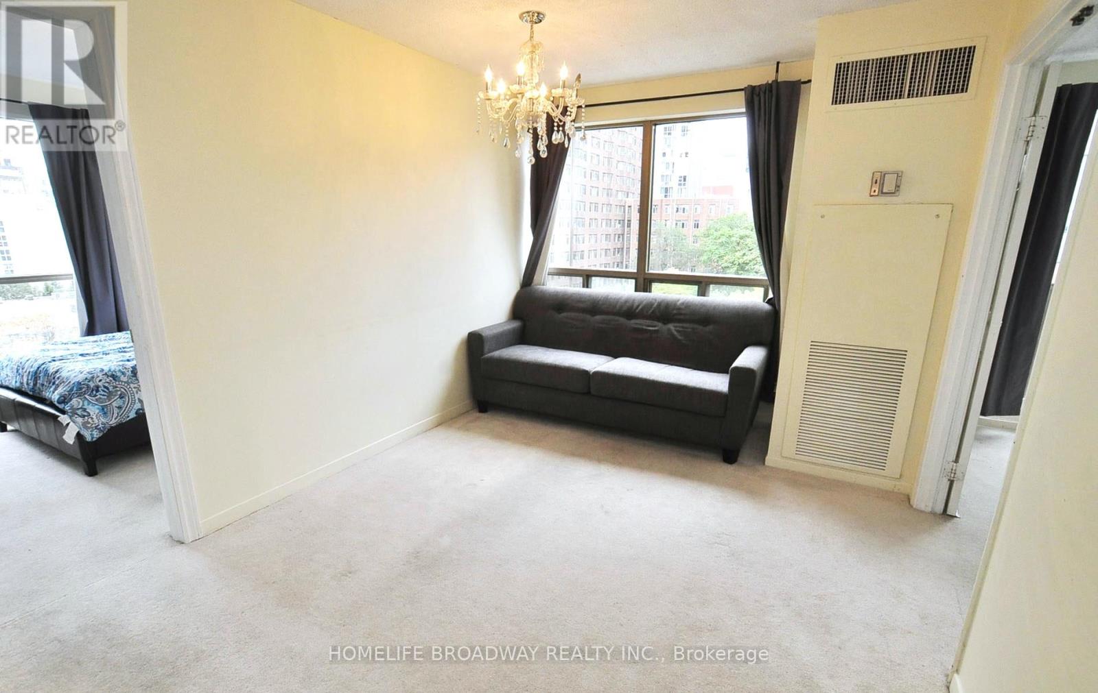 707 - 298 Jarvis Street, Toronto, Ontario  M5B 2M4 - Photo 2 - C12266280