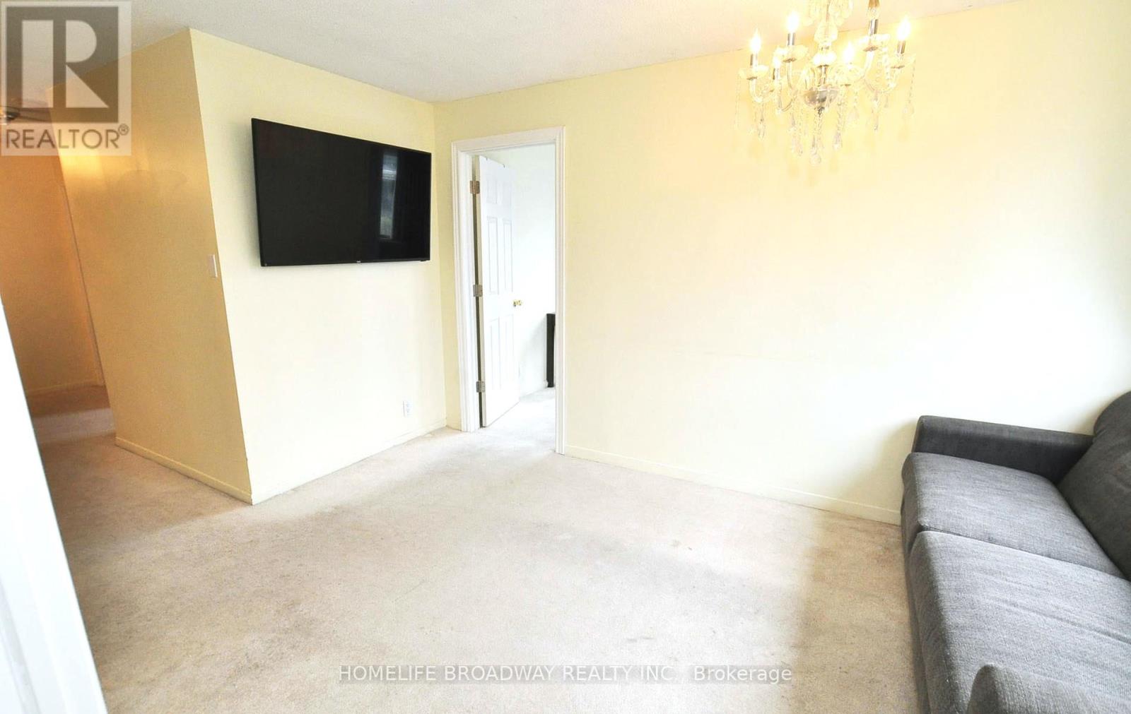 707 - 298 Jarvis Street, Toronto, Ontario  M5B 2M4 - Photo 5 - C12266280