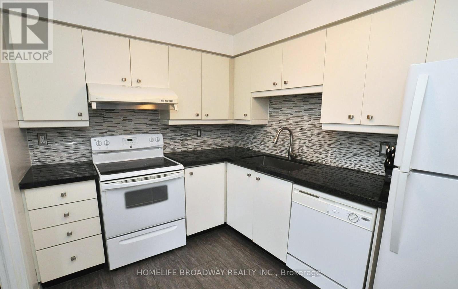 707 - 298 Jarvis Street, Toronto, Ontario  M5B 2M4 - Photo 8 - C12266280