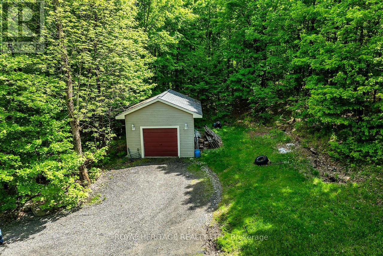 1030 Purbrook Road, Bracebridge, Ontario  P1L 1X3 - Photo 39 - X12198817