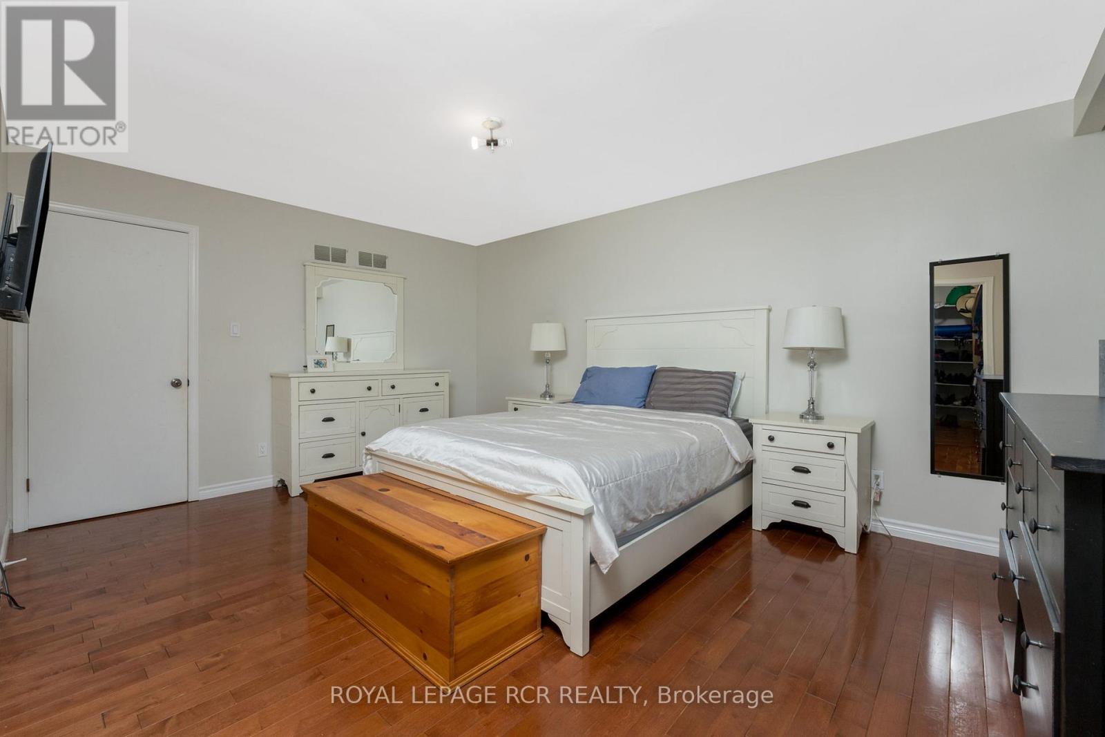 994034 Mono/adjala Townline Road, Mono, Ontario  L9W 6H8 - Photo 15 - X12265424