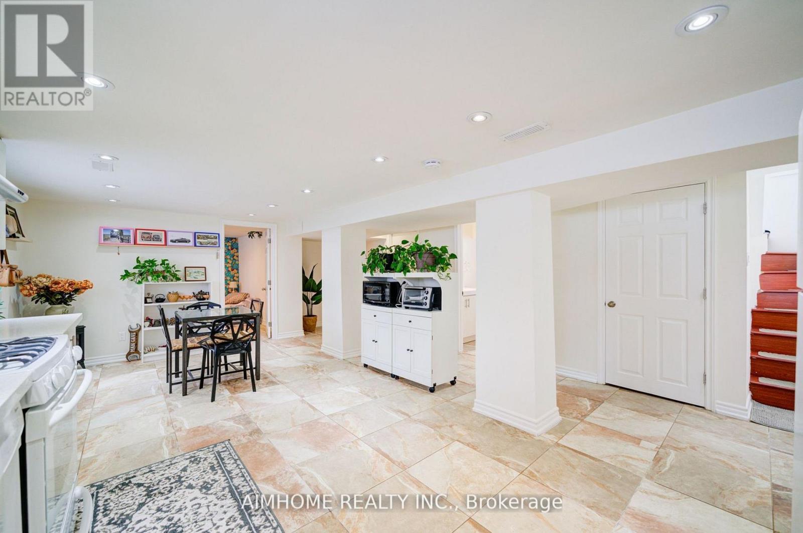221 St Lawrence Street, Whitby (Downtown Whitby), Ontario  L1N 1G9 - Photo 33 - E12266295