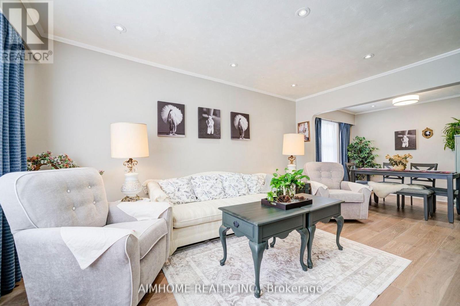 221 St Lawrence Street, Whitby (Downtown Whitby), Ontario  L1N 1G9 - Photo 6 - E12266295