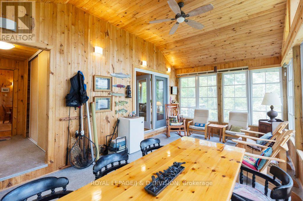 410 Island 10, Douro-Dummer, Ontario  K0L 2H0 - Photo 11 - X12224227