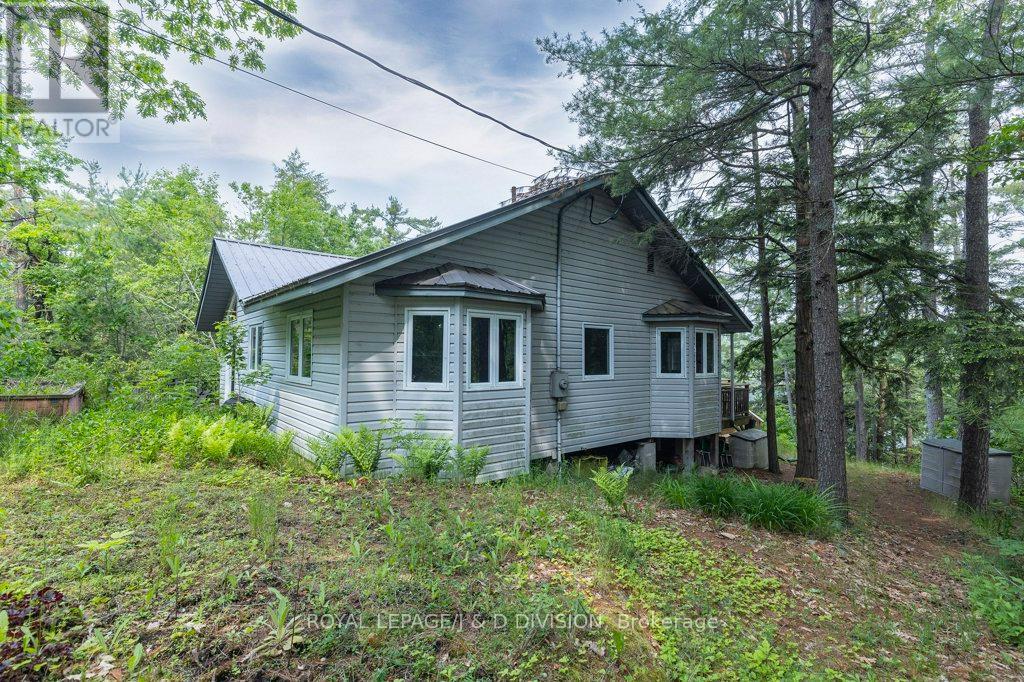 410 Island 10, Douro-Dummer, Ontario  K0L 2H0 - Photo 18 - X12224227