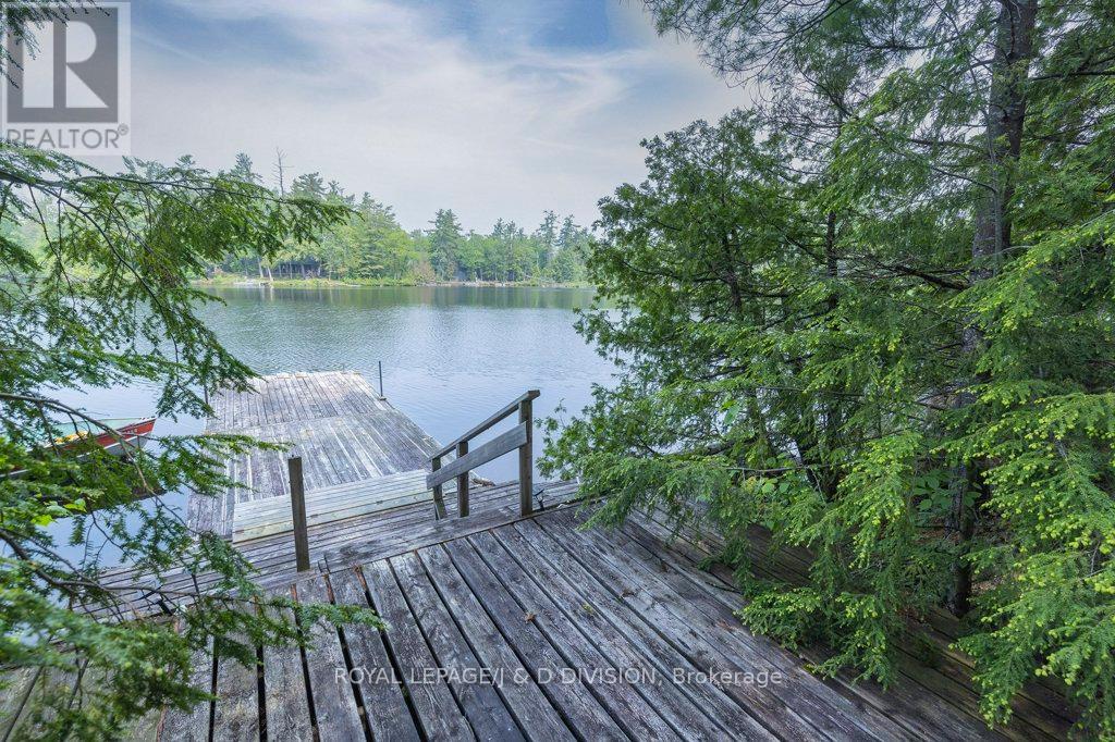 410 Island 10, Douro-Dummer, Ontario  K0L 2H0 - Photo 3 - X12224227