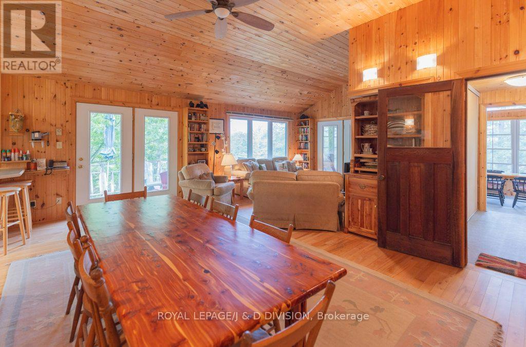 410 Island 10, Douro-Dummer, Ontario  K0L 2H0 - Photo 5 - X12224227