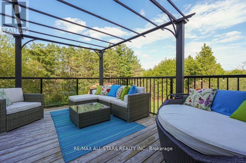 Property at 19 MICHAEL CUMMINGS COURT image 3