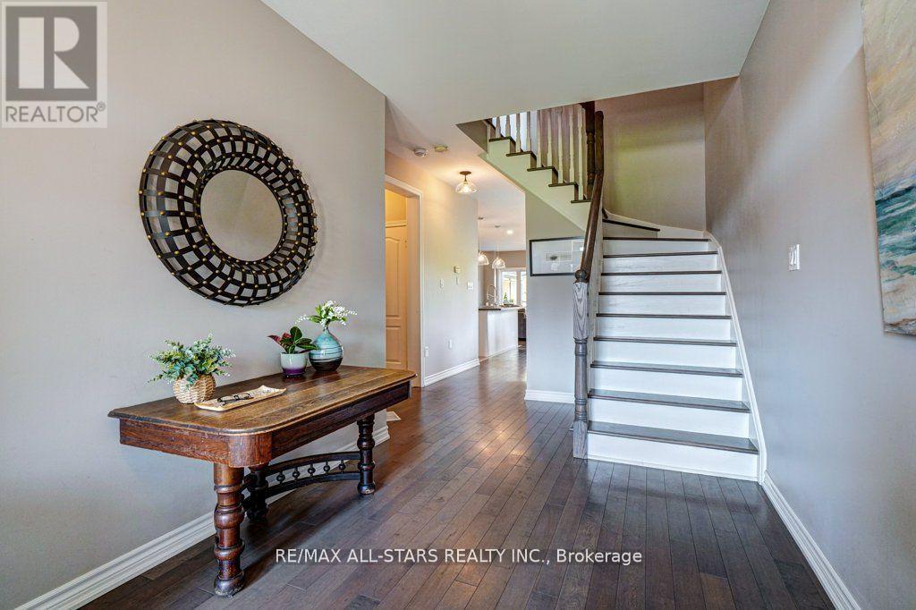Property at 19 MICHAEL CUMMINGS COURT image 4