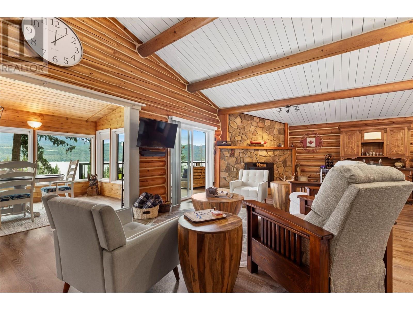 Property at 7740 Columbia Drive image 3