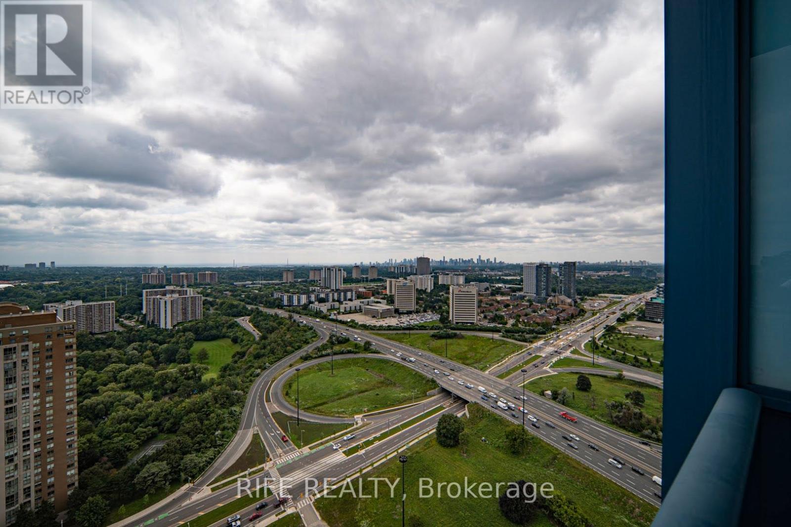3301 - 181 Wynford Drive, Toronto, Ontario  M3C 0C6 - Photo 13 - C12266328